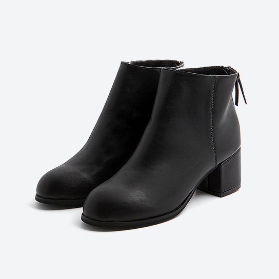 BO-S01 _ cowhide napping ankle boots